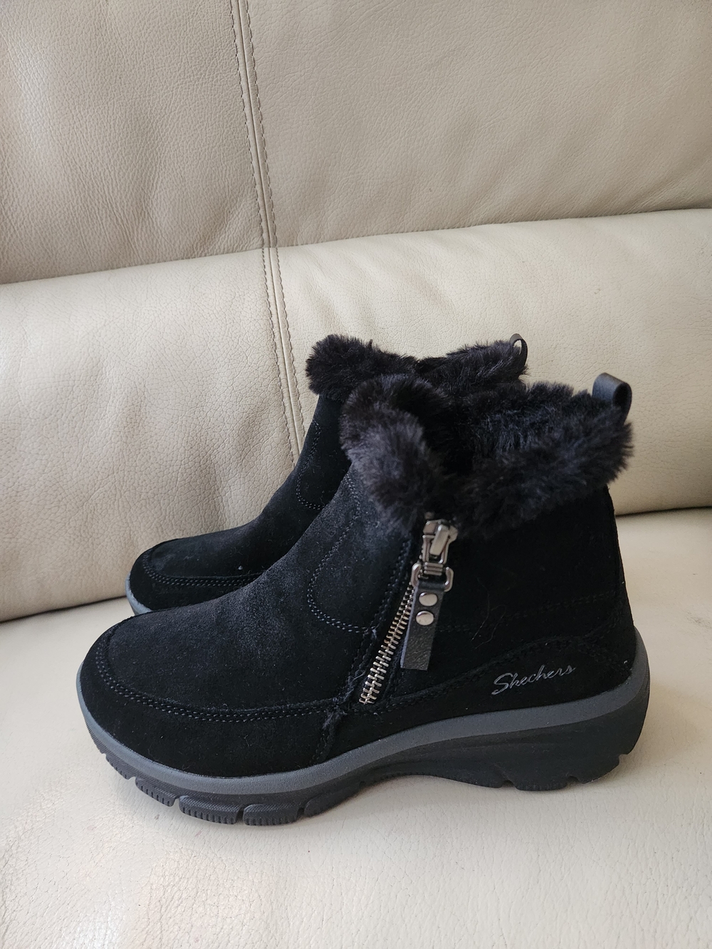 Skechers Women’s Black Faux-Fur Suede Ankle Boots